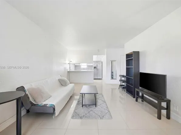 1100 NE 9th Ave APT 105, Fort Lauderdale, FL 33304