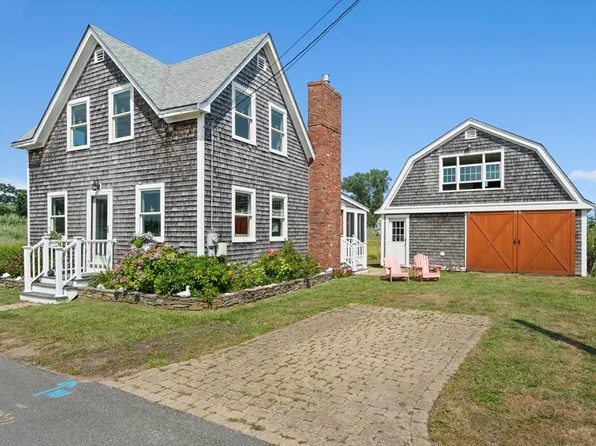 98 Cherry St, Marshfield, MA 02050