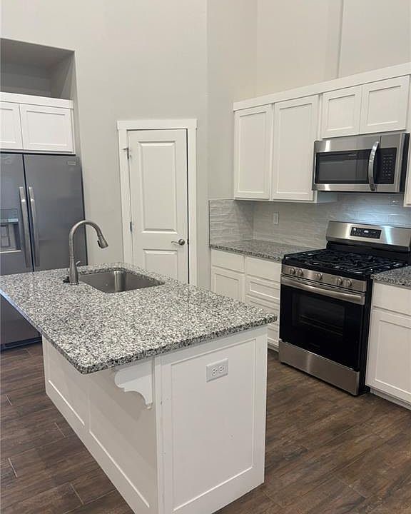 1st image of 471 Azurite Rd