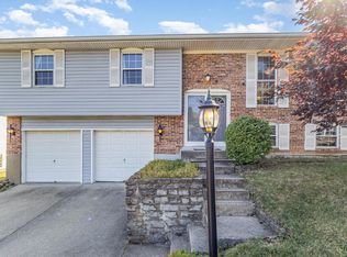 928 Beechmeadow Ln, Cincinnati, OH 45238