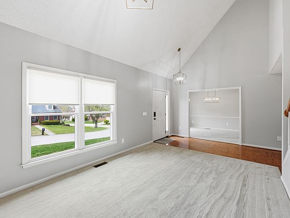 3rd image of 833 Isaac Shelby Cir E