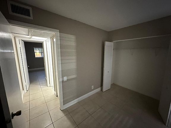 4th image of 4513 Treehouse Ln #H