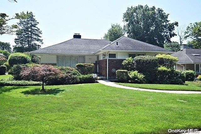 1st image of 552 Emerson Drive