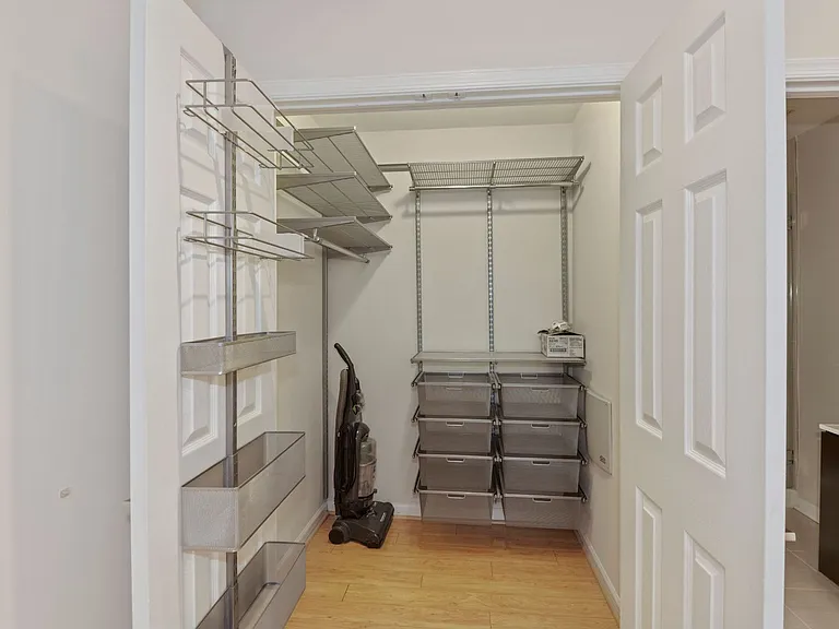 329 Rhode Island Ave NE #103 — Photo 21