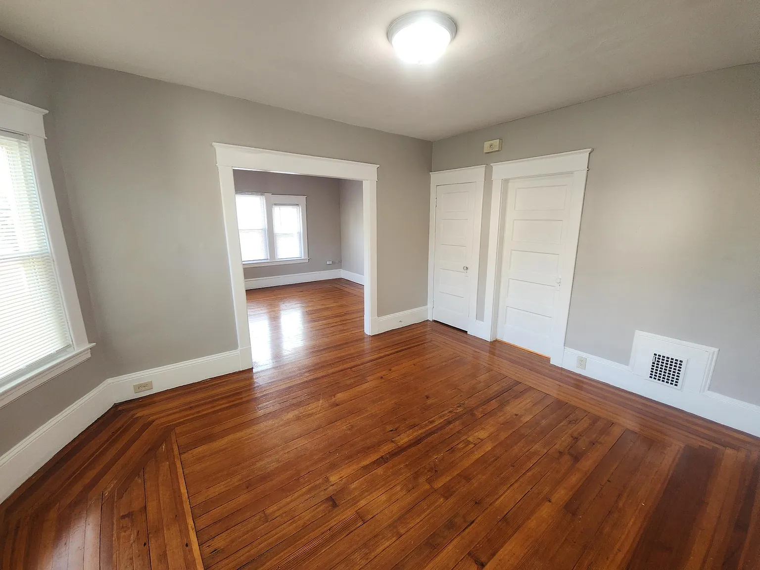 27 - 29 Fairview Ave. - 27A — Photo 3