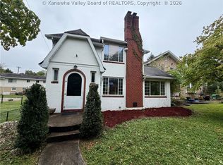 1110 Oakmont Rd, Charleston, WV 25314