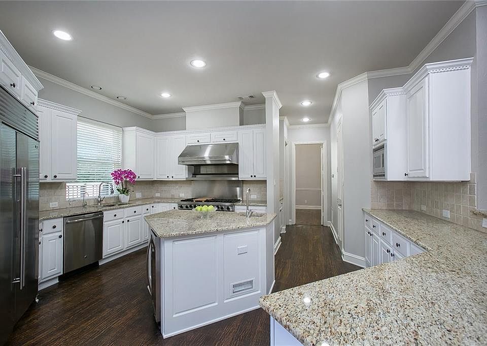 1st image of 5765 Red Hill Ln