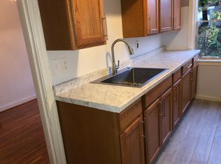2403 Kensington St, Harrisburg, PA 17104