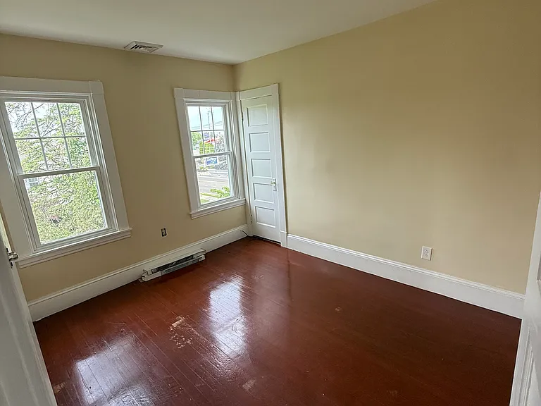 1730 Main St #3 — Photo 5