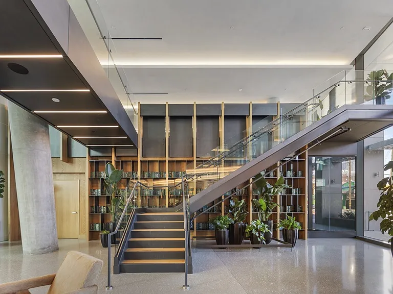 Quincy — Photo 15