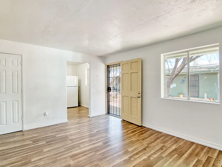 5653 E 28th St #5653 — Photo 12