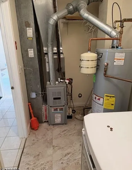 540 Holly Ct — Photo 14