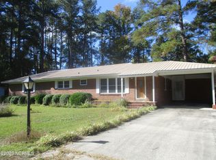 12461 Neal Ln, Laurinburg, NC 28352