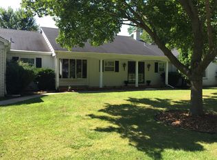 1003 Lincoln Ave, Fox River Grove, IL 60021