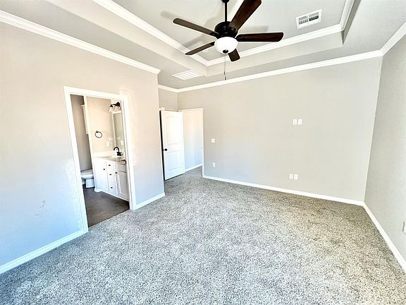 5th image of 2705 Landmark Dr