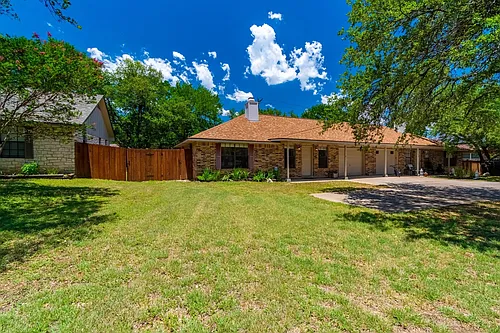 601 Algerita Dr #B Photo 1