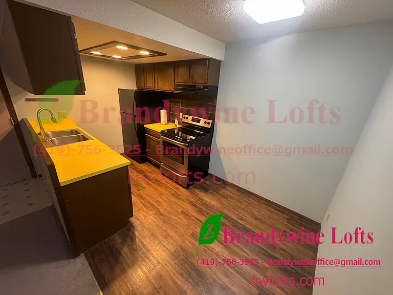 587 Bailey Dr #13 — Photo 6