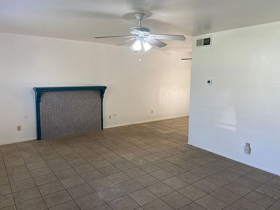 4th image of 9038 Feather River Way