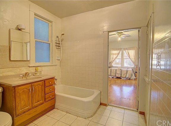 3rd image of 19 N Alboni Pl #19