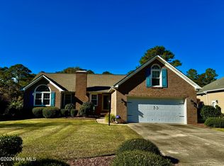 436 Innisbrook Ln, New Bern, NC 28562