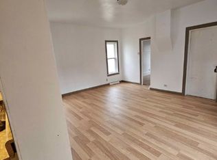 402 Oak St, Saginaw, MI 48604