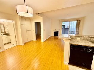 158 S Madison Ave, Pasadena, CA 91101