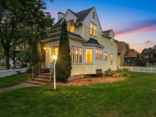 1312 W Packard St, Appleton, WI 54914