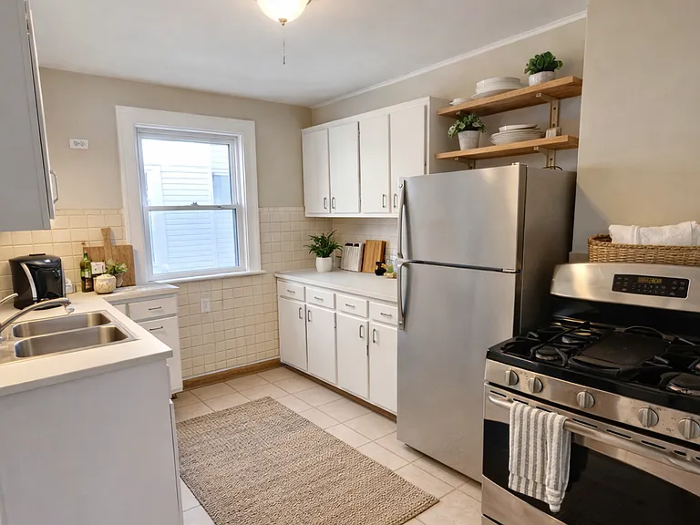 175 Hamilton Dr #1 — Photo 4