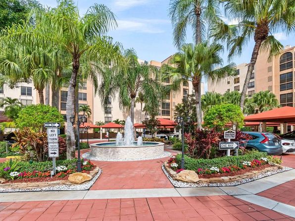 7201 Promenade Dr APT 302