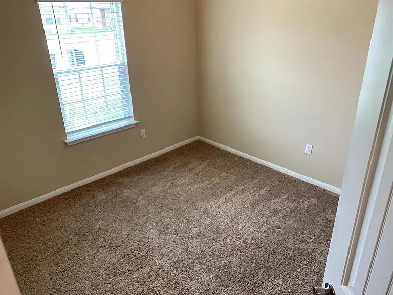 160 Cherry Blossom Dr — Photo 11