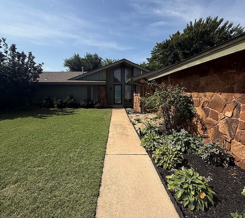 1st image of 5708 NW 111th St