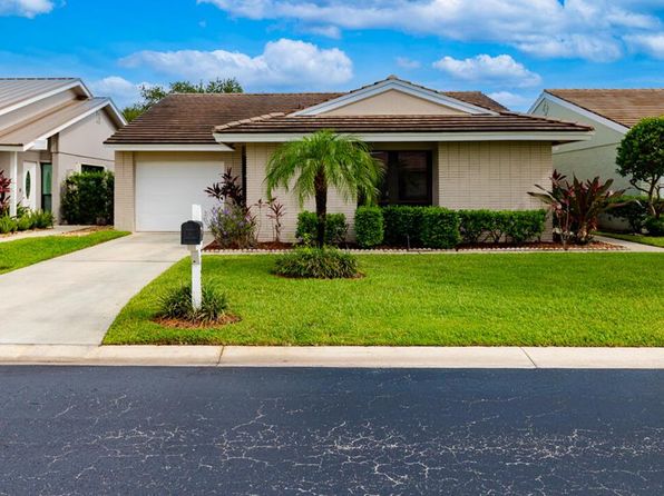 2525 SW Egret Pond Cir