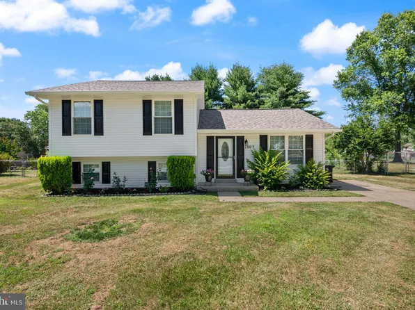 1507 Robert Lewis Ave, Upper Marlboro, MD 20774