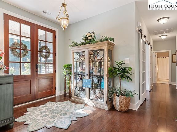 4th image of 217 Harbor Ridge Drive
