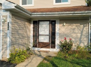 3901 Springlake Dr, Hanover Park, IL 60133