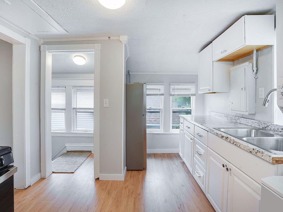 1st image of 132 Wyoming St E #2