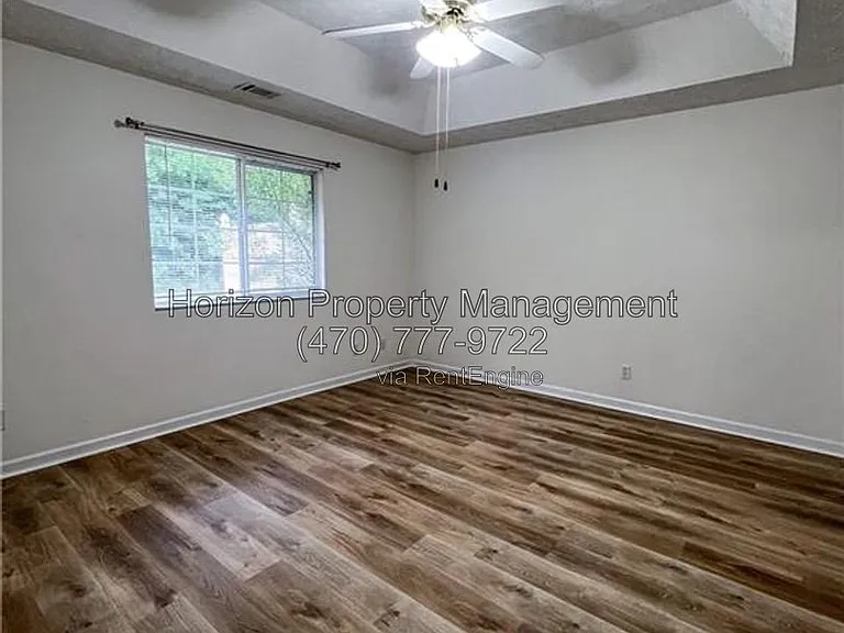 3971 Hidden Hollow Dr — Photo 8