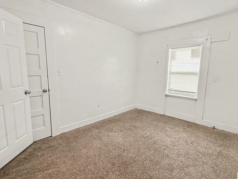 220 Avenue Z — Photo 12