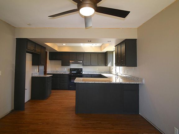 5th image of 324 E Grand Teton Ct