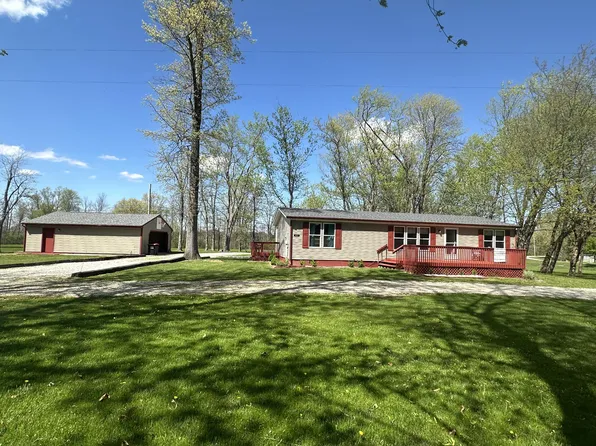 4011 Walnut Rd, Hebron, OH 43025