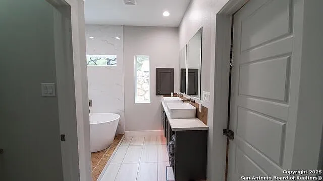 9810 Park Dr — Photo 33