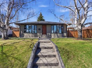 1907 E Kelwood Dr SW, Calgary, AB T3E 3Z4