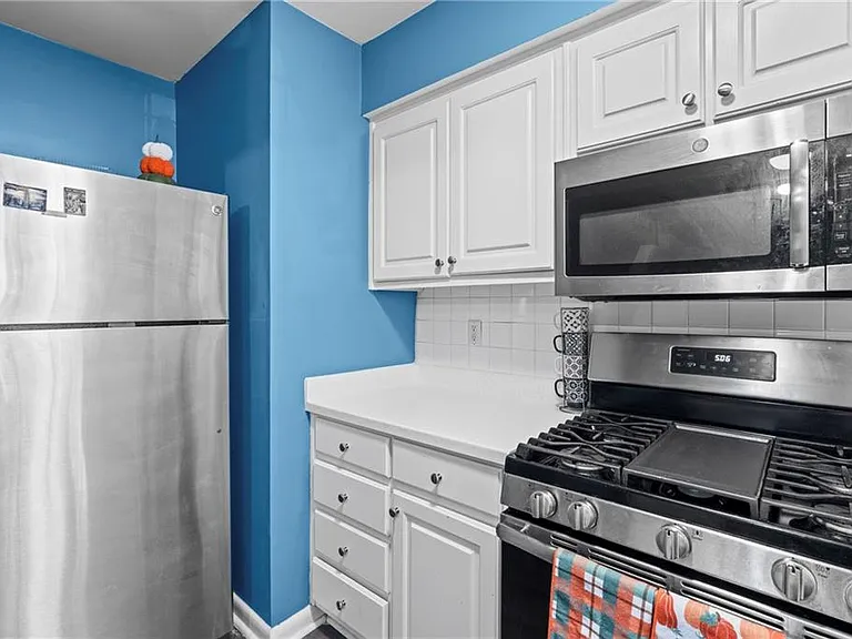547 Picketts Bend Cir — Photo 10