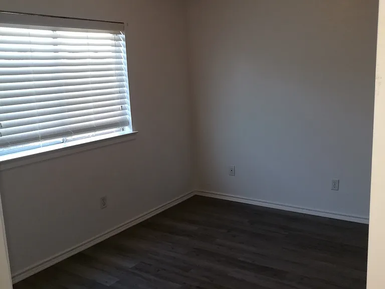 1606 Bitter Creek Dr — Photo 6