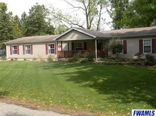 3927 Woodhill Dr, Fort Wayne, IN 46804