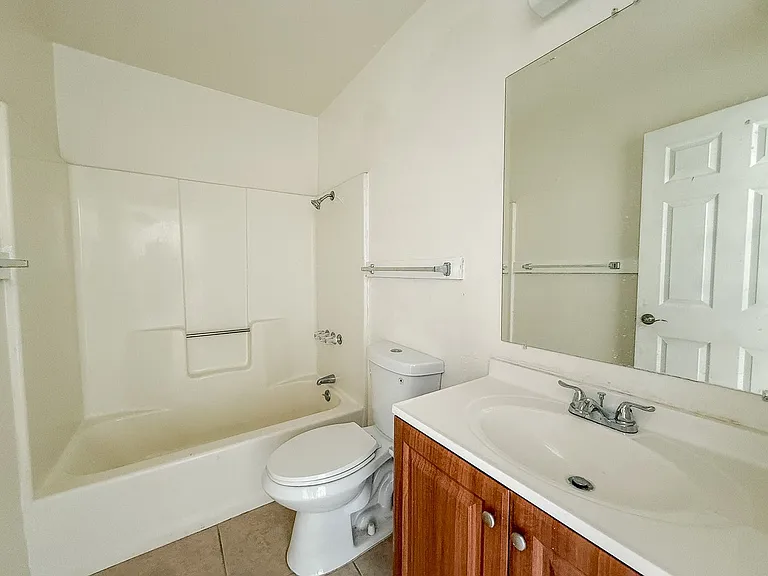 5839 Bagley Ave — Photo 5