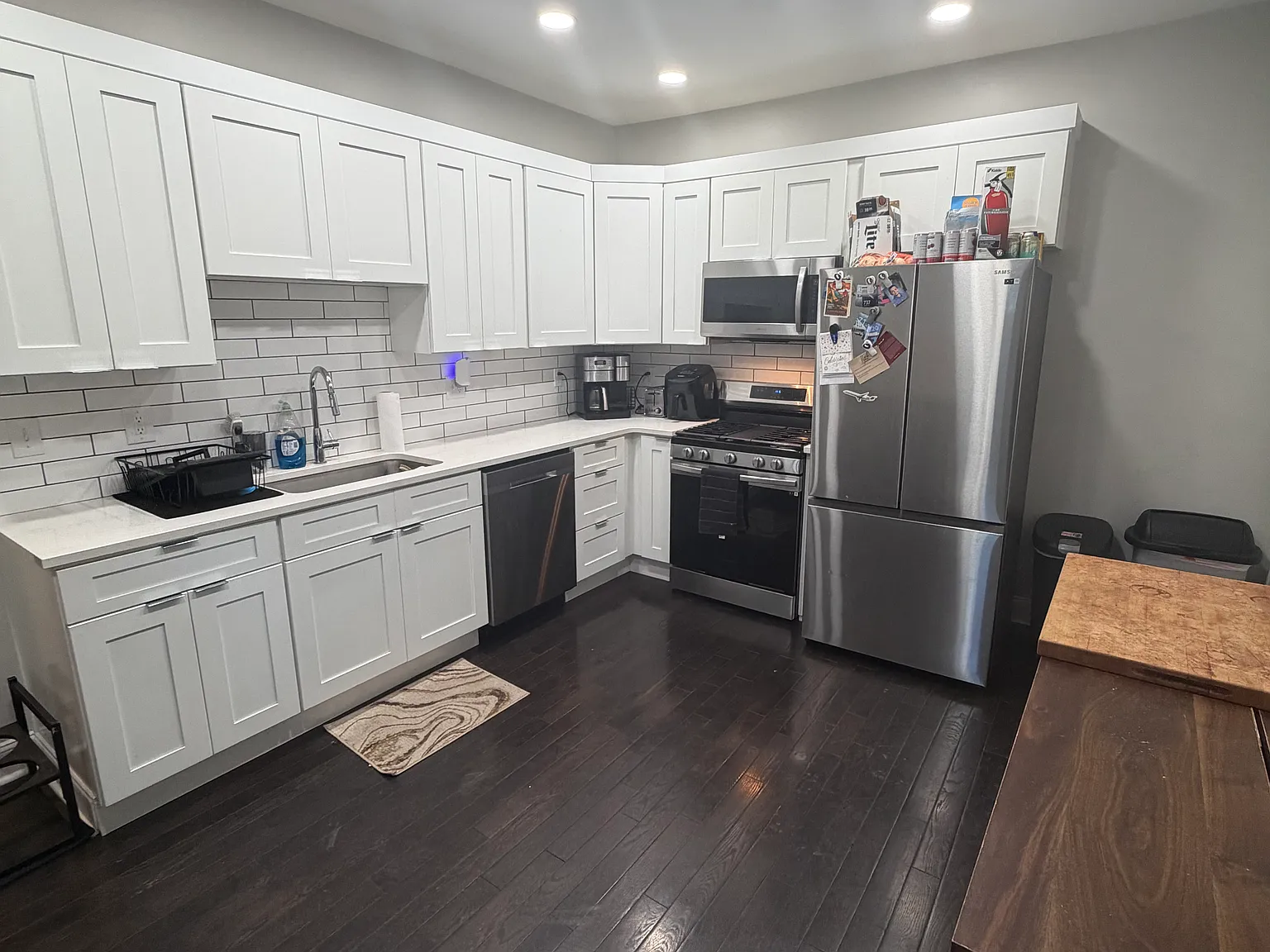 3 bed, 1.5 bath, 1436 sqft, $1,100 — Photo 3