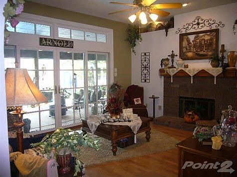 2nd image of 323 Meadowcreek Dr