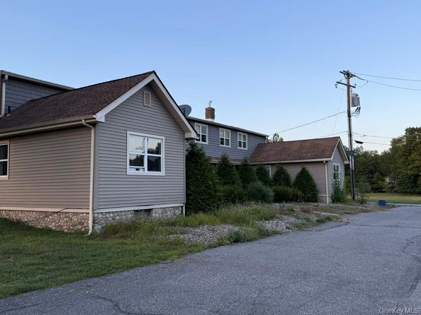 881 Burlingham Rd #1