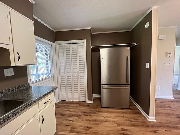 5th image of 1036 Carrin Dr #B